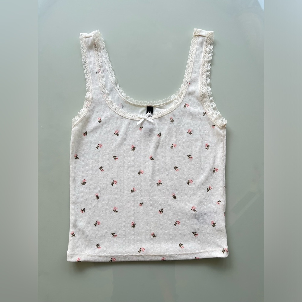 HM Lace-Trimmed Floral Tank Top